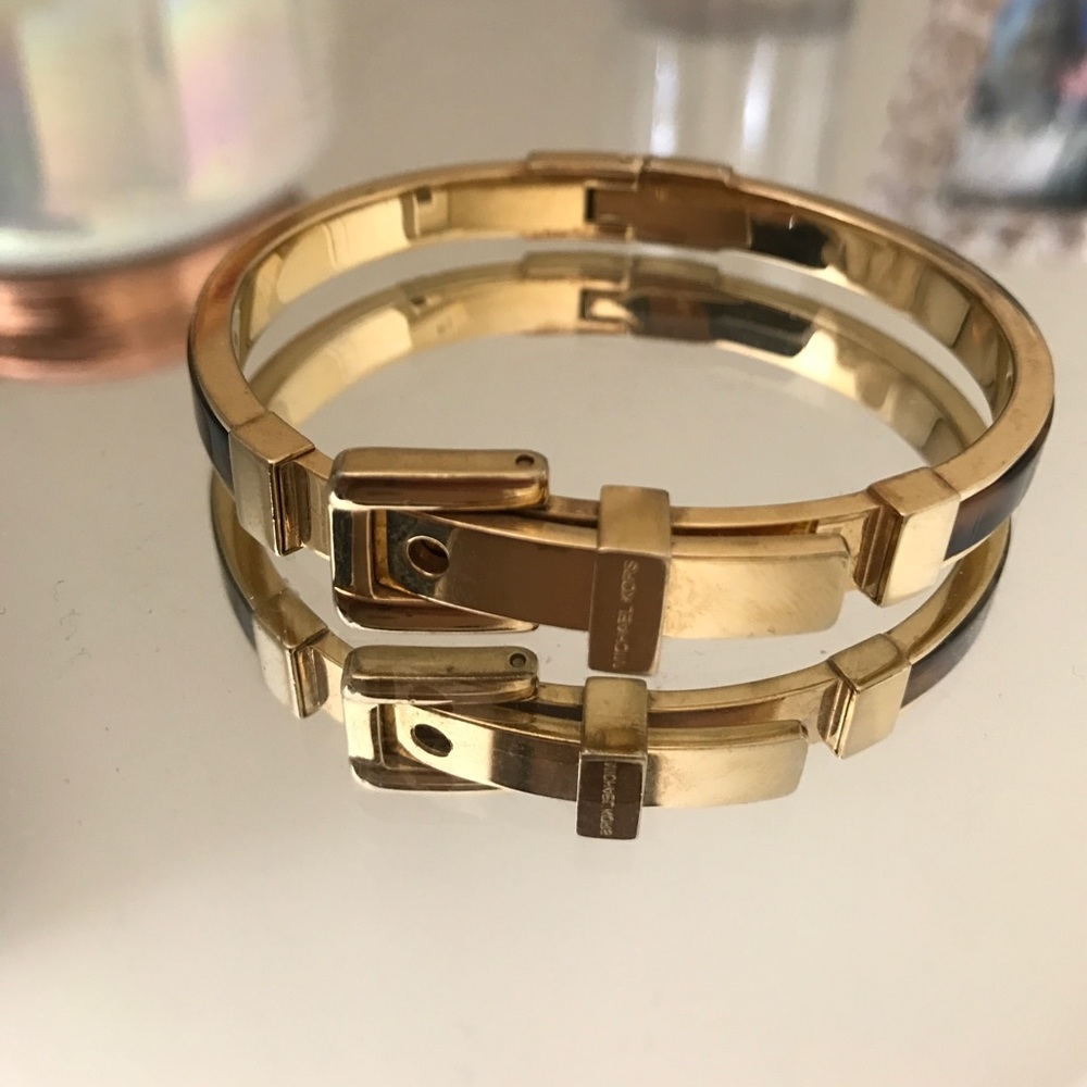 Michael Kors tortoise shell bracelet
