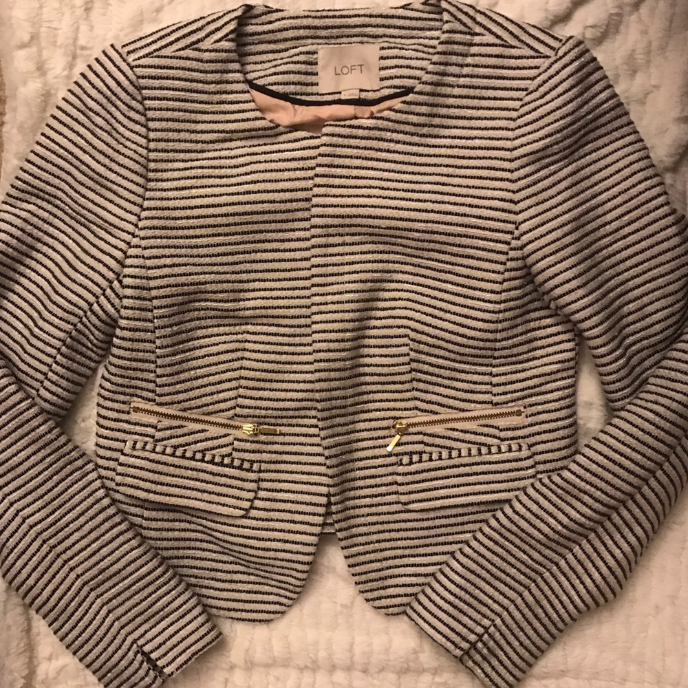 Ann Taylor LOFT White and Navy Blazer