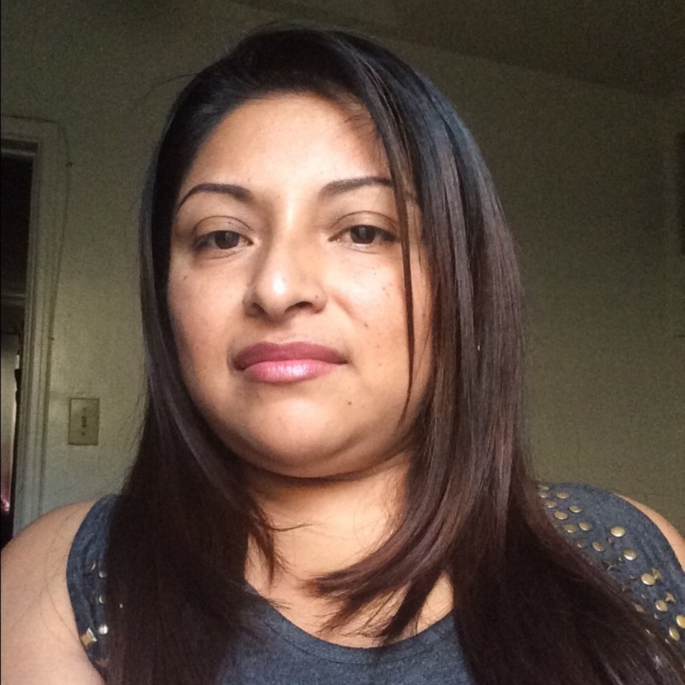 Meet your Posher, Leticia