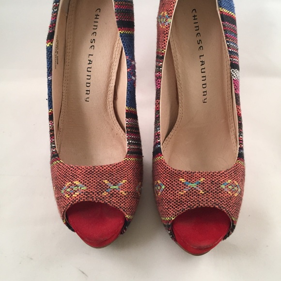 SOLD Size 6 Chinese laundry peep toe multi color - Picture 2 of 4