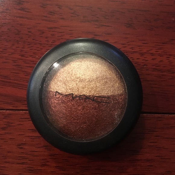 MAC Cosmetics Other - MAC Mineralized Eyeshadow in Heat Element
