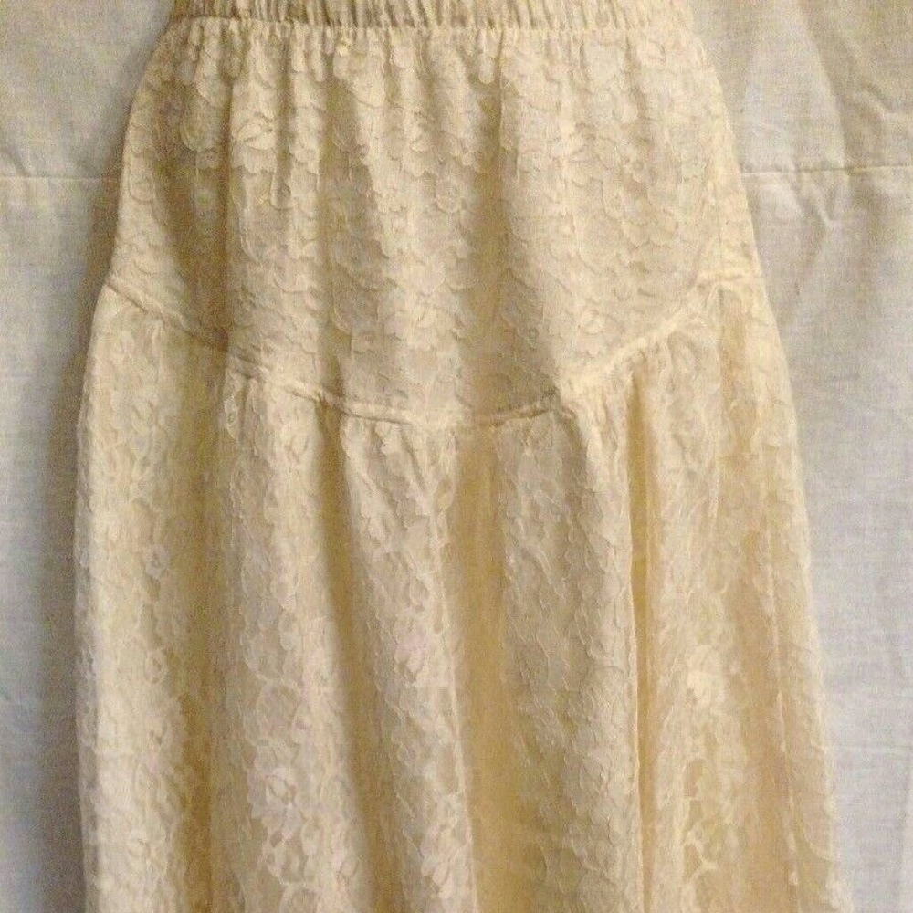 Vtg  lace ivory long boho skirt peasant hippie sml