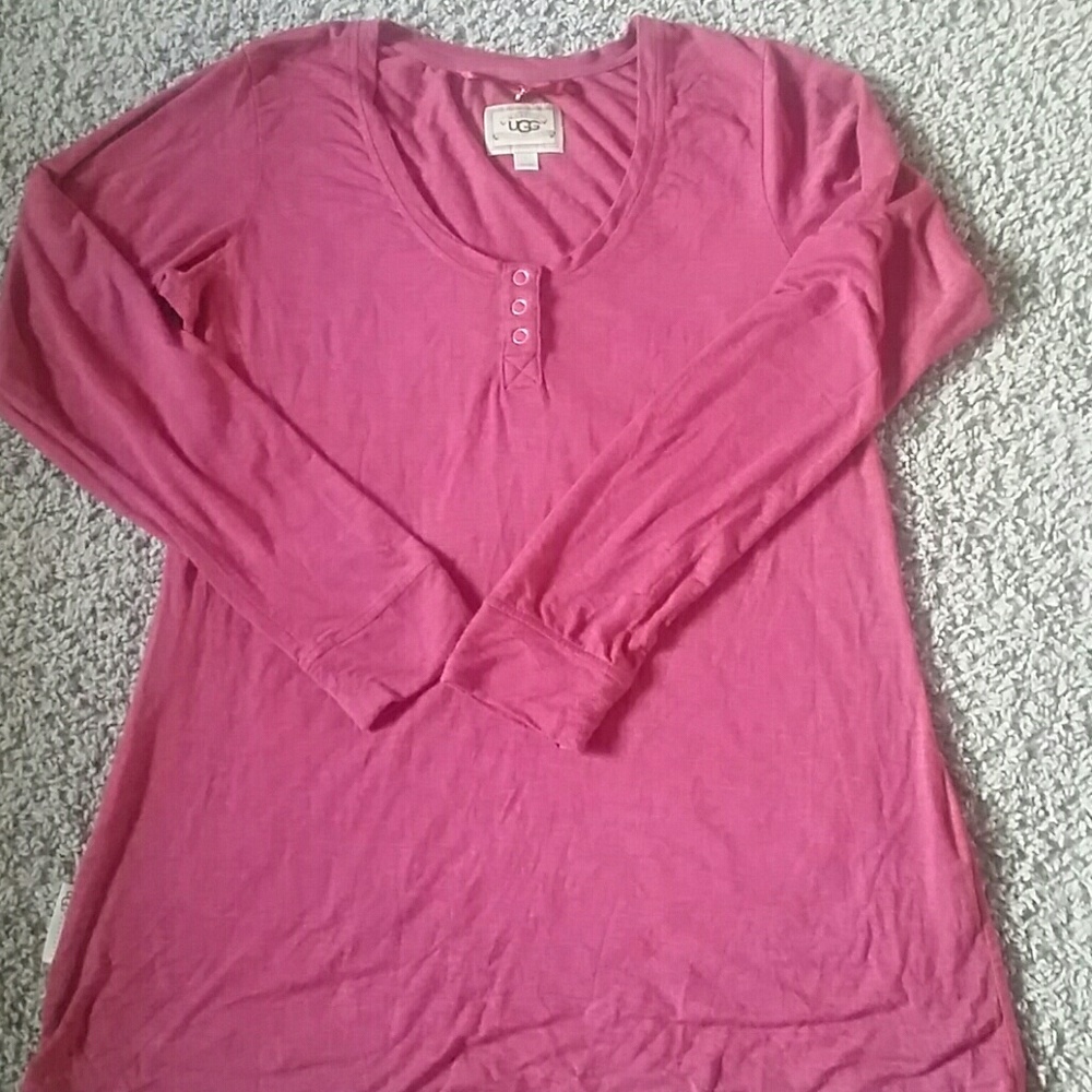 Long sleeve Ugg top
