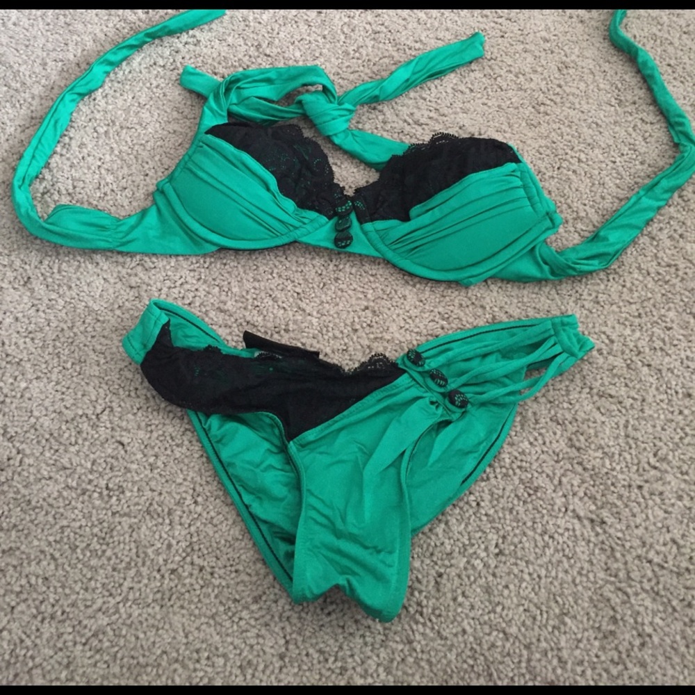 Beach Bunny Sexy Bikini XS/S Green