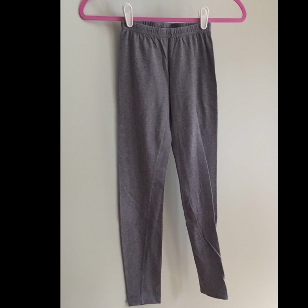 Gray leggings