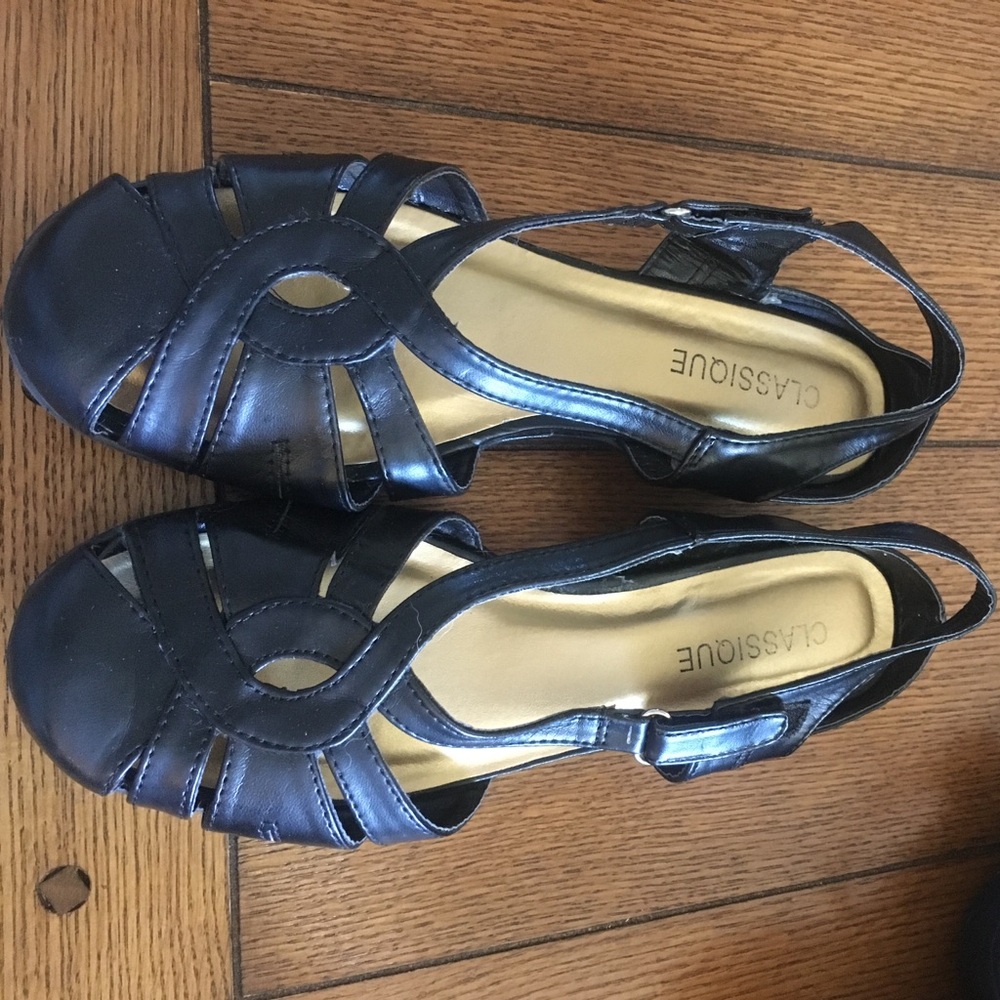 Black strap sandals