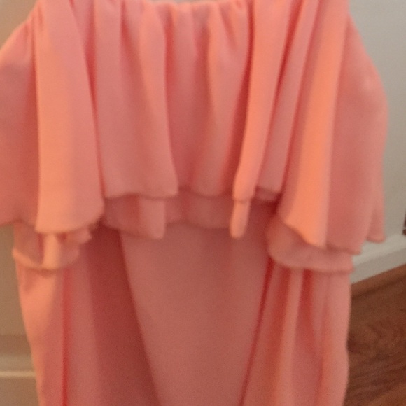 Peach silky tank top size small - Picture 2 of 3