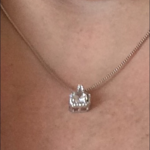 🌷NEW🌷Sparkling AAA CZ pendant in silver - Picture 5 of 6