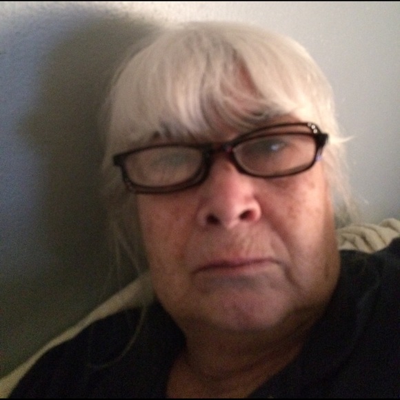 Meet your Posher, Sharon - Picture 1 of 1