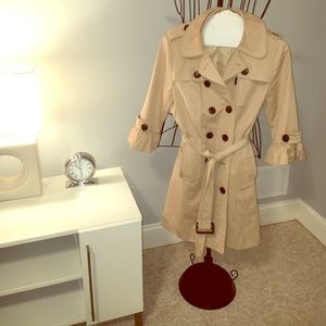 Bebe spring trench