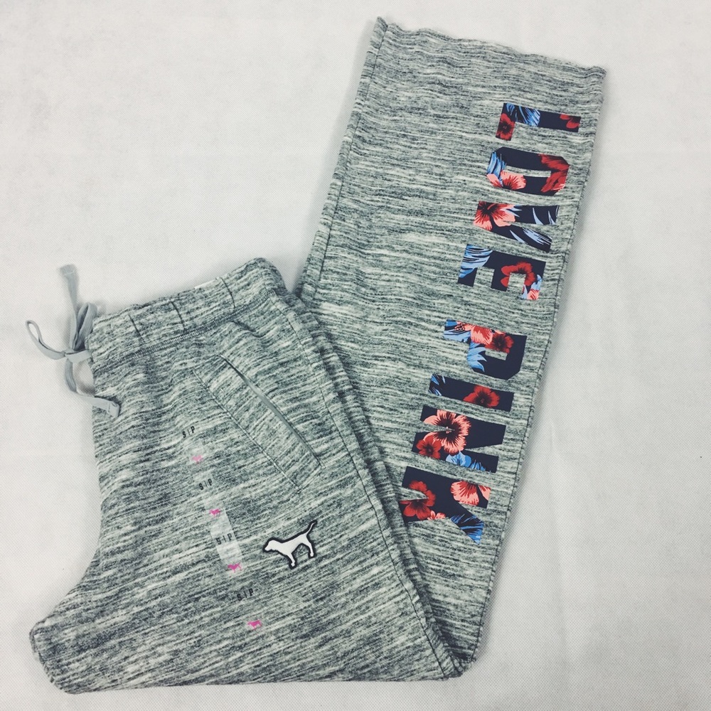 New ! VS Grey & floral print boyfriend sweatpants