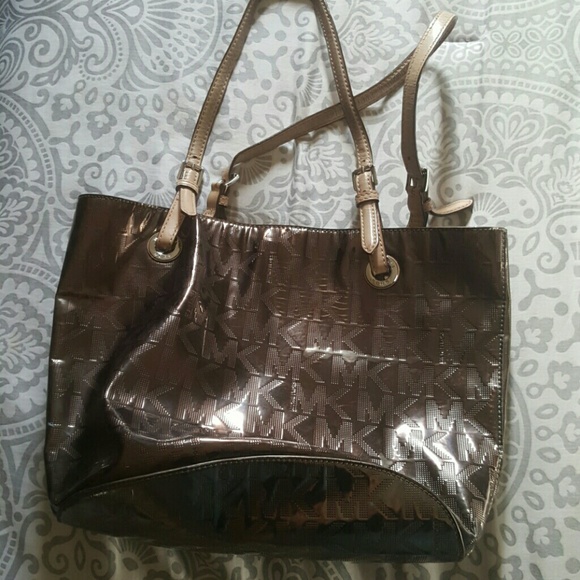 Metallic Michael Kors purse - Picture 2 of 5