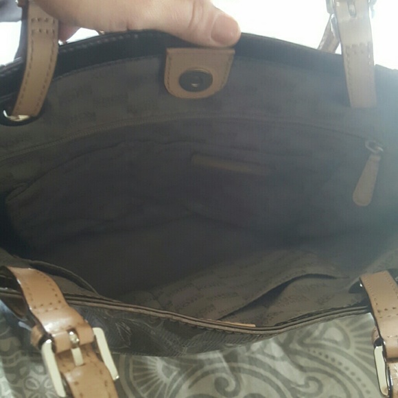 Metallic Michael Kors purse - Picture 3 of 5