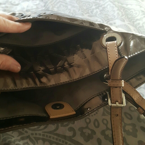 Metallic Michael Kors purse - Picture 4 of 5