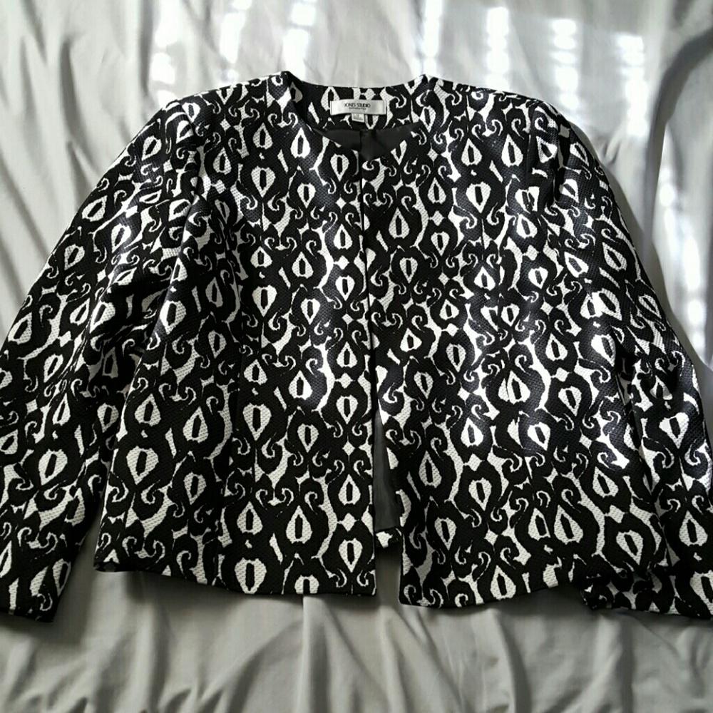 Black and white print jacket