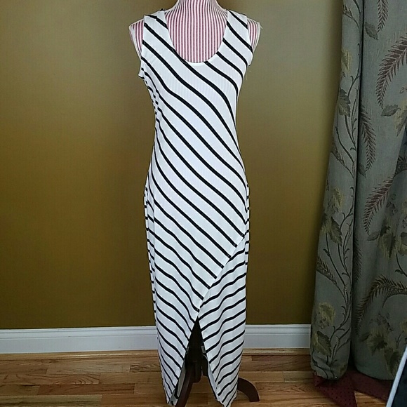 LAST ONE! White and Black Striped Maxi Dress - Picture 2 of 4