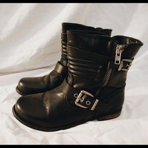 RIVER ISLAND MOTO BOOTS