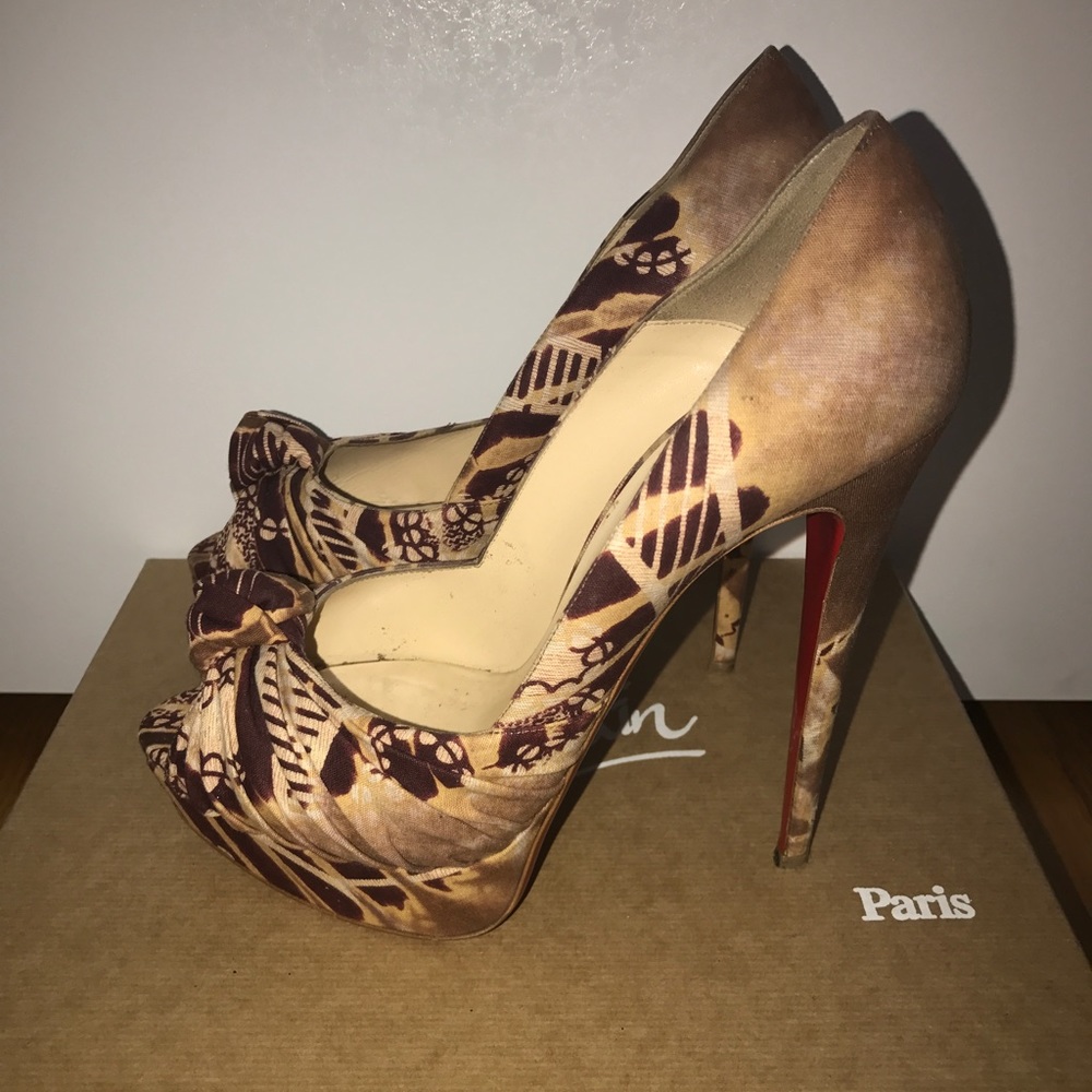Christian Louboutin 'Jenny' Peep Toe, Sz 39.5/9.5