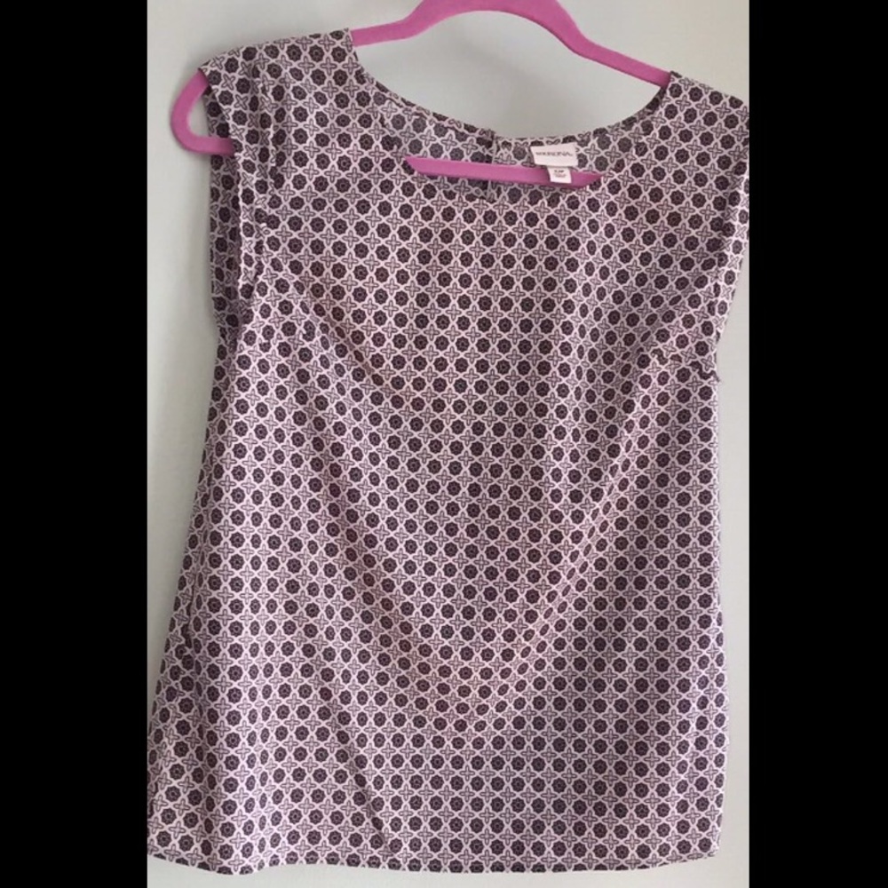 Short sleeve floral blouse