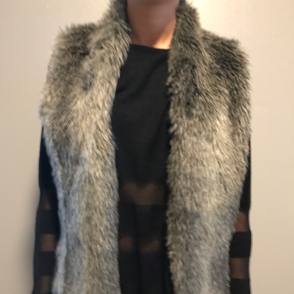 Faux fur vest by Garnett Hill. Size small.