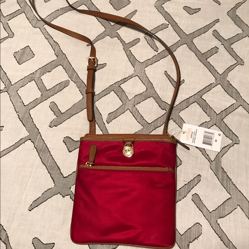 Michael Kors Small Pocket Kempton Crossbody