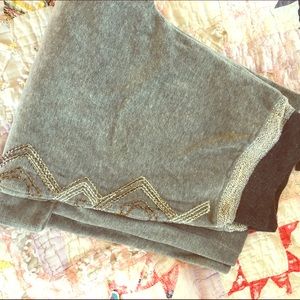 BNWT Miss Me Aztec design velour pants🌲