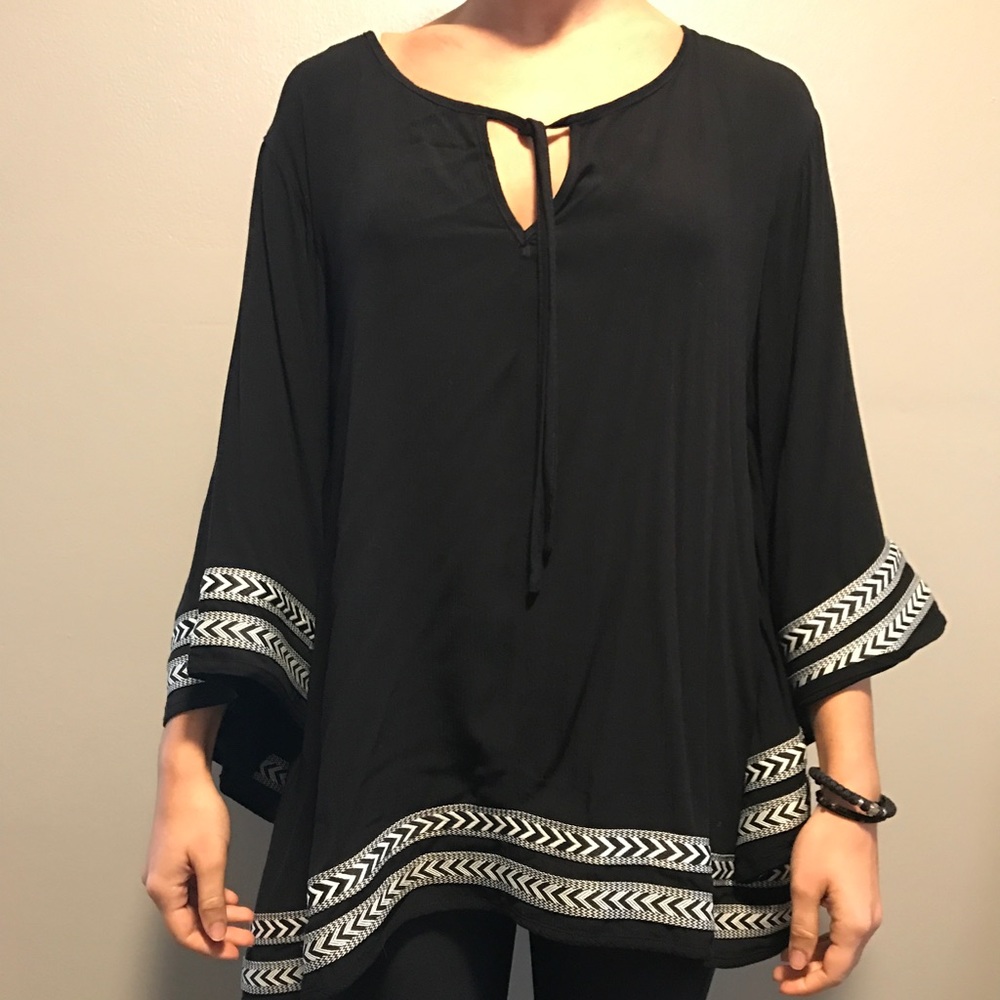 Black babydoll top from forever 21.