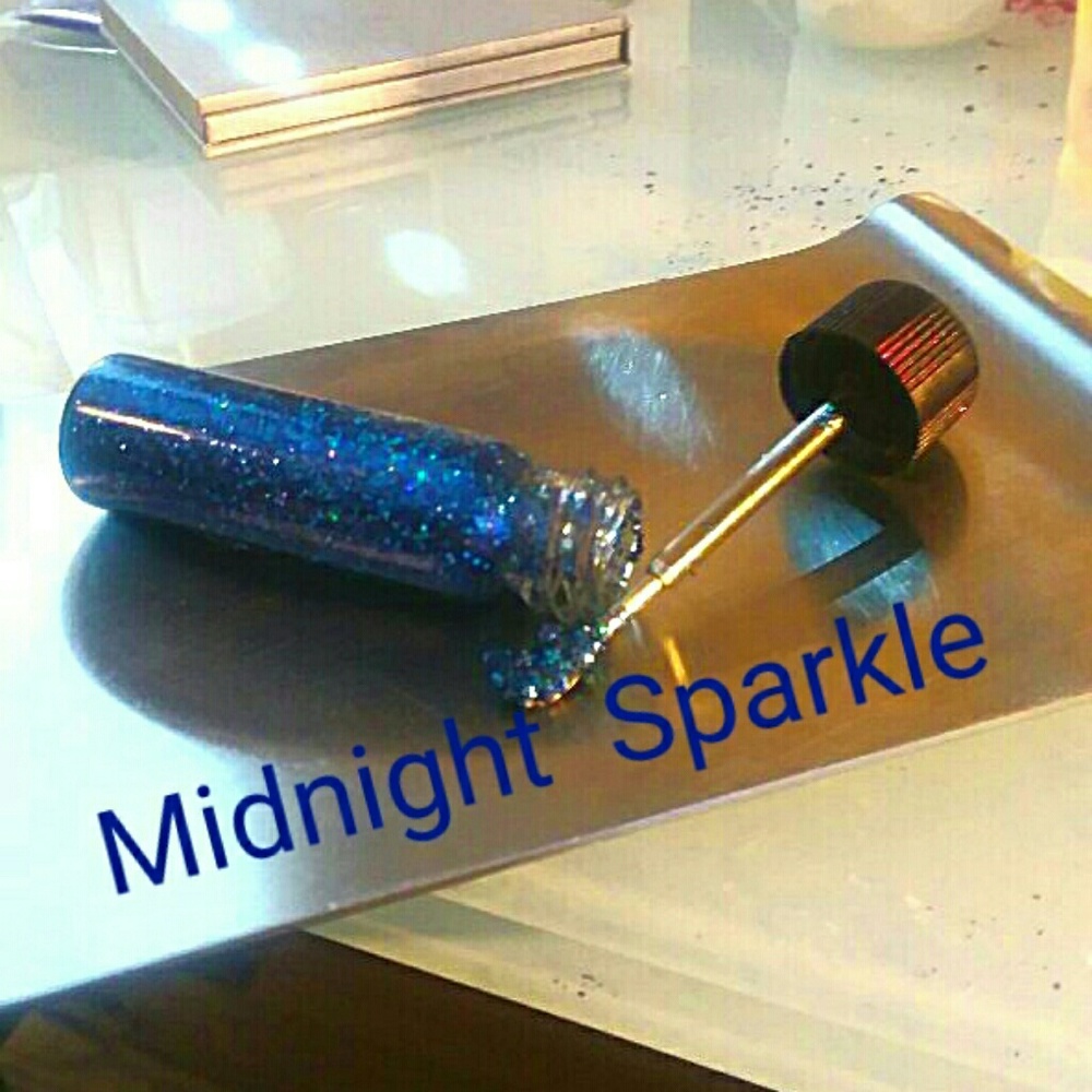 *NEW* WET GLITTER VIALS