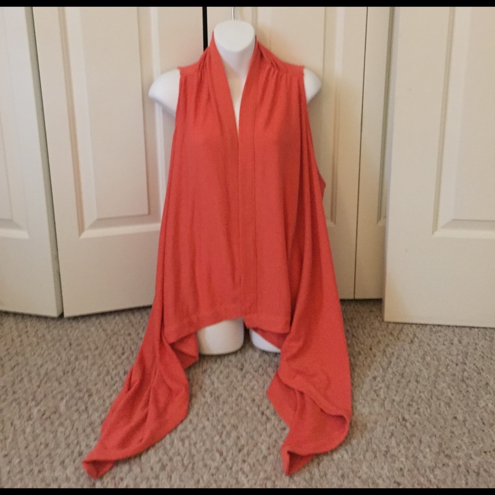 Sleeveless shall