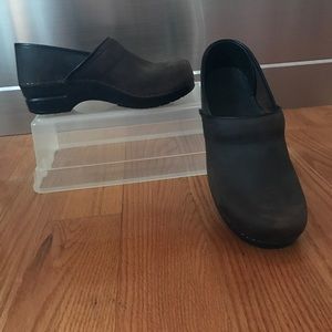 Dansko Women's Professional Oiled Leather Clog