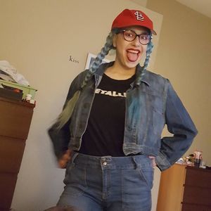 Meet your Posher, Alyssa