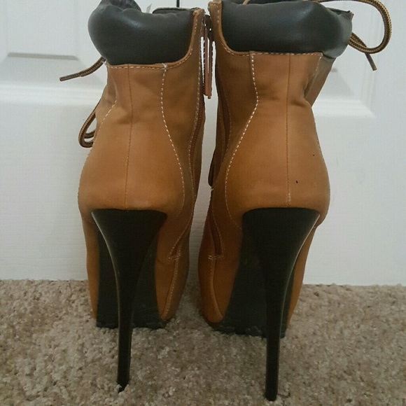 Heeled construction boots - Picture 3 of 4