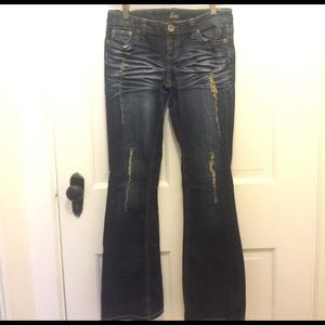 Zco Size 5 Distressed Jeans