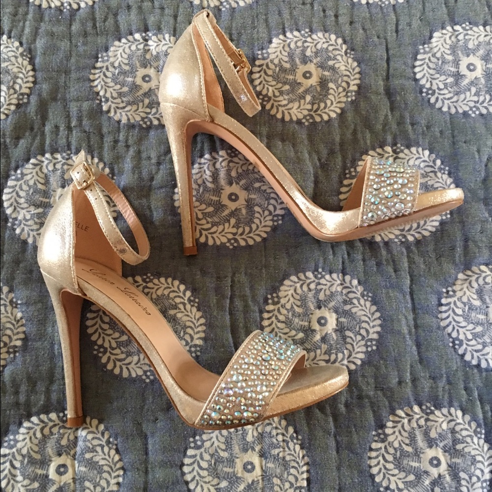 Lauren Lorraine 'Arielle' Heels