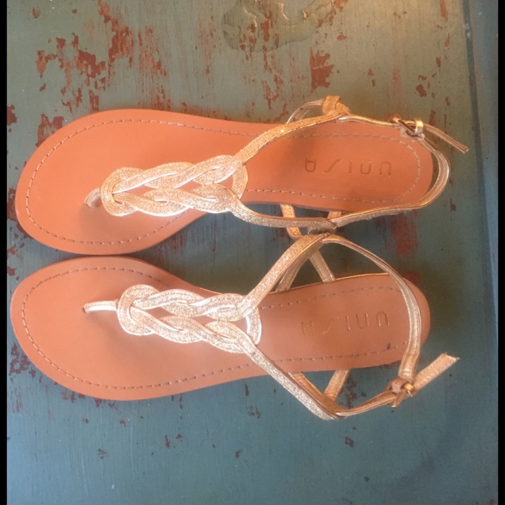Unisa Mini-wedge gold glitter sandal, size 10