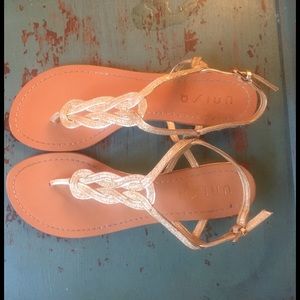 Unisa Mini-wedge gold glitter sandal, size 10