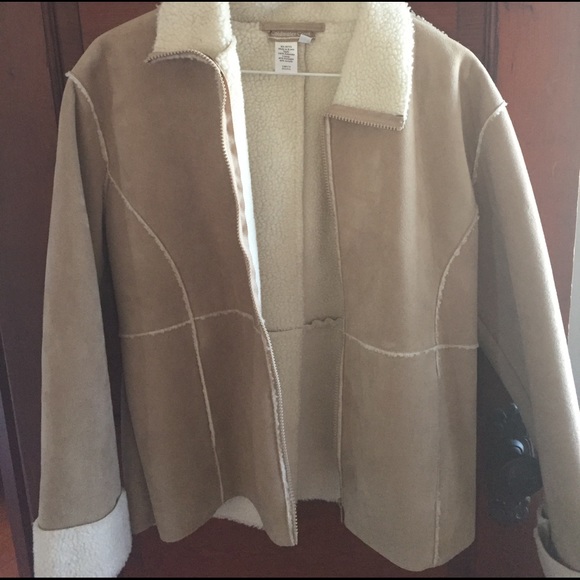 Great condition, looks like suede - Picture 3 of 3