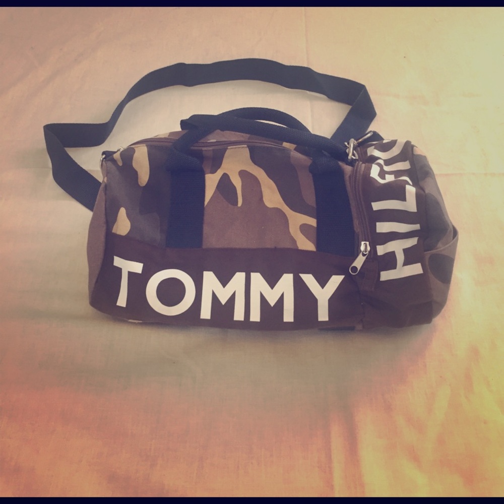 Fatigue / Army Print Crossbody Handbag!