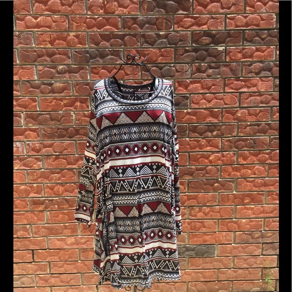 Tribal Print 1xl-3XL - Picture 2 of 4