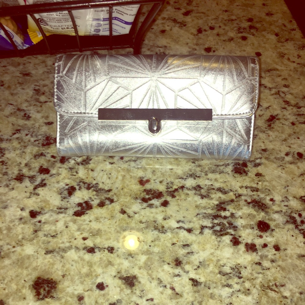 Silver Clutch