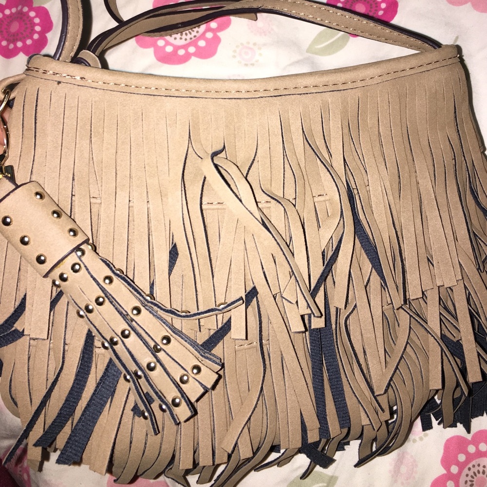 Fringe Handbag - Picture 2 of 5
