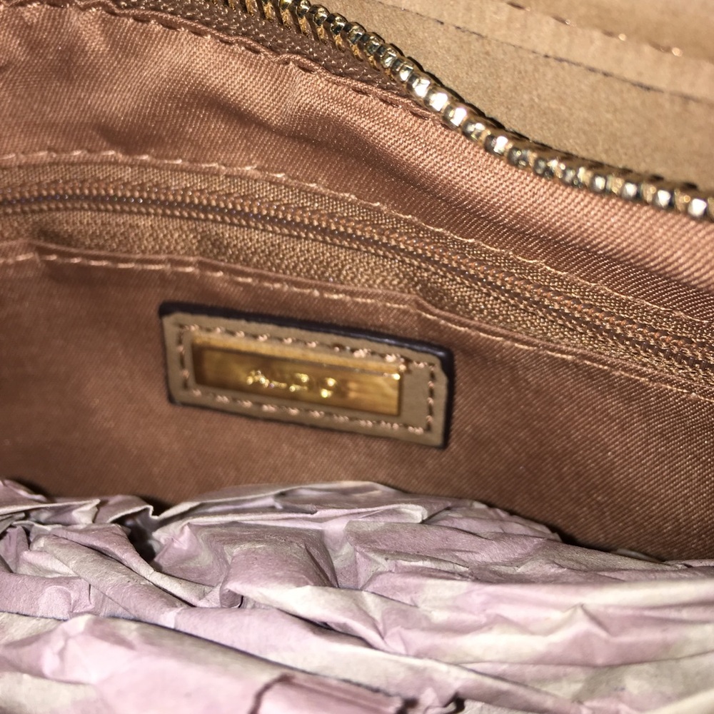 Fringe Handbag - Picture 4 of 5