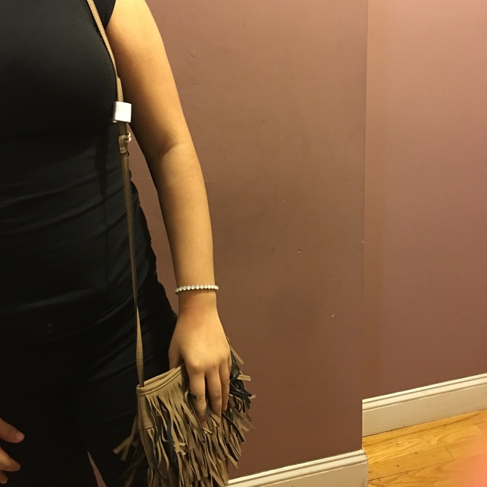 Fringe Handbag - Picture 5 of 5
