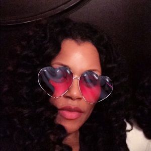 Meet your Posher, Rosamund