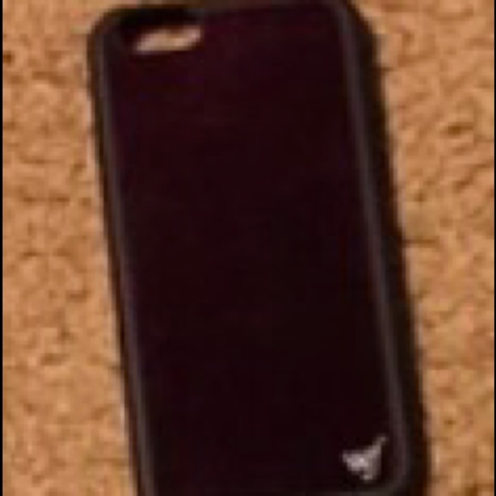 Wildflower red velvet case! PERFECT CONDITION! 😍