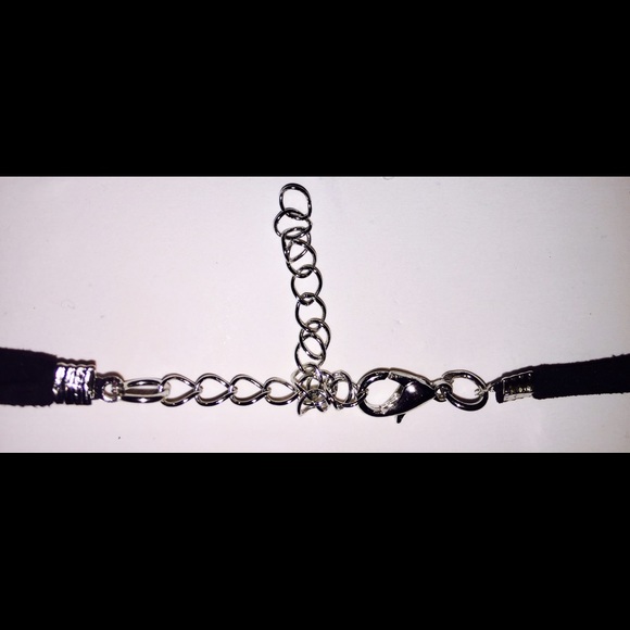 Silver or Gold Ring Choker - Picture 3 of 3