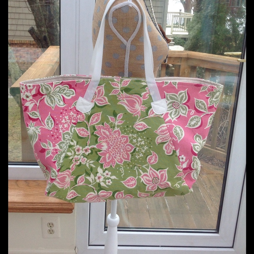 Tote bag: Beach bag: pink and green floral