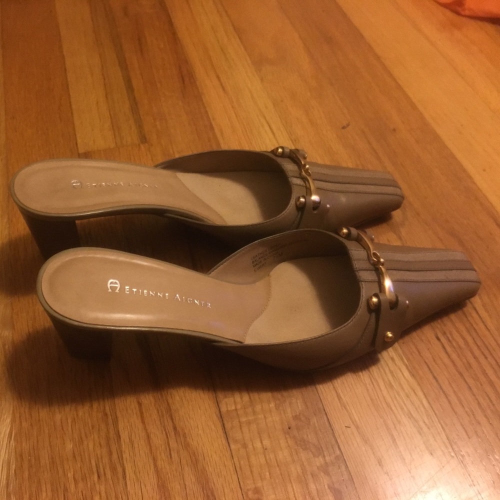 etienne aigner heels