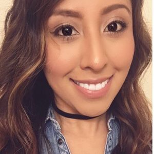 Meet your Posher, Vanessa