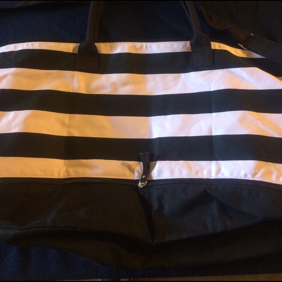 Victoria Secret XL bag - Picture 2 of 4